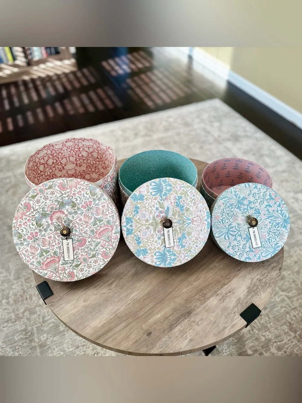 Set of 3 Round William Morris Storage Boxes